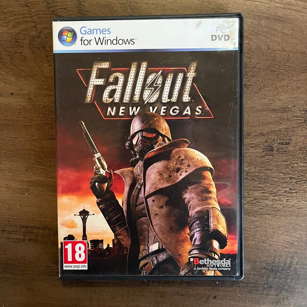 Fallout New Vegas PC DVD Game Bethesda Obsidian French Canadian Edition 2010